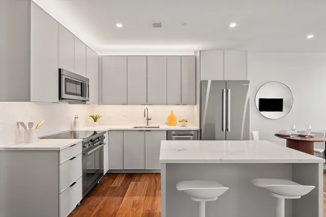 $999,000 | 1515 Commonwealth Avenue, Unit 614, Boston, MA 02135