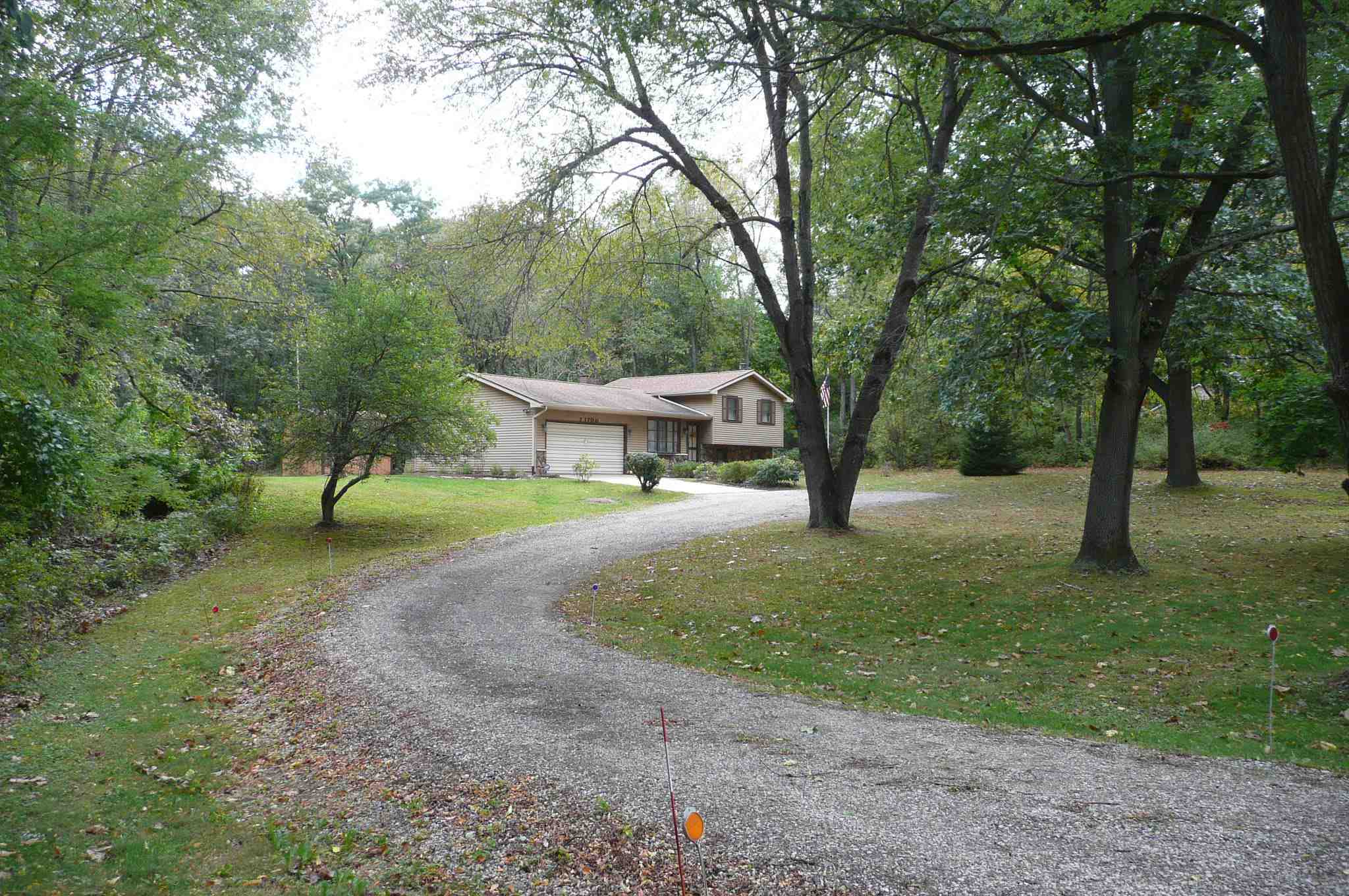 21700 Auten Road South Bend, IN 46628 - Photo 2 of 27 Gallery Image 2