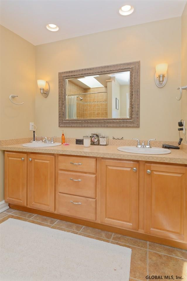 246 Cronin Road Queensbury, NY 12804 - Photo 17 of 25 Photo 17