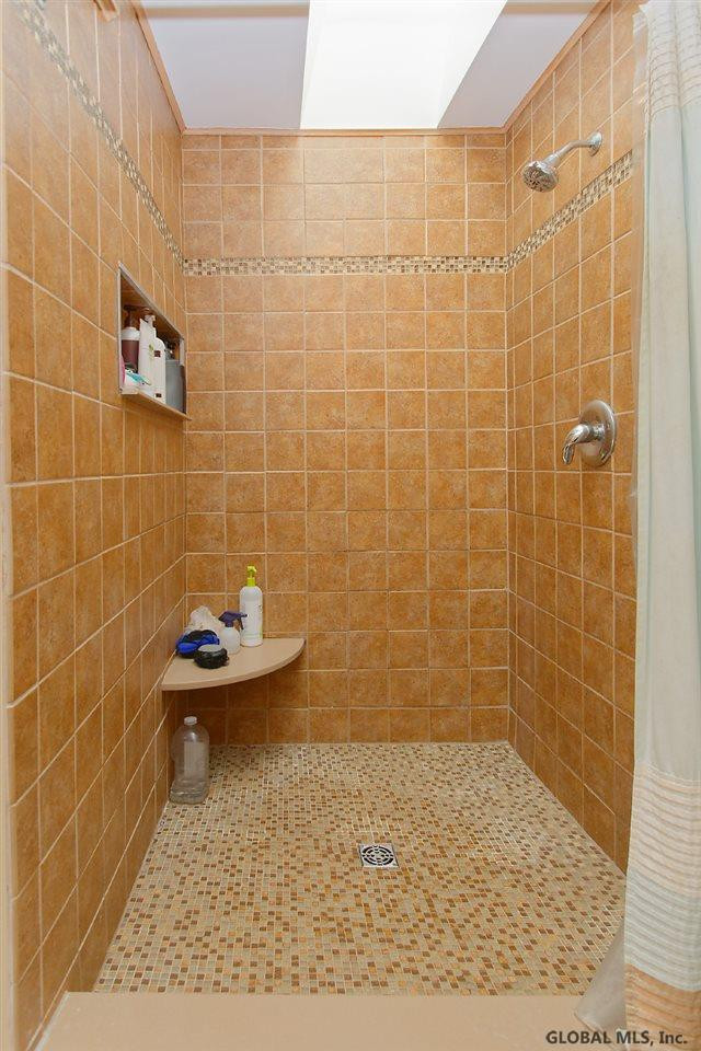 246 Cronin Road Queensbury, NY 12804 - Photo 18 of 25 Photo 18