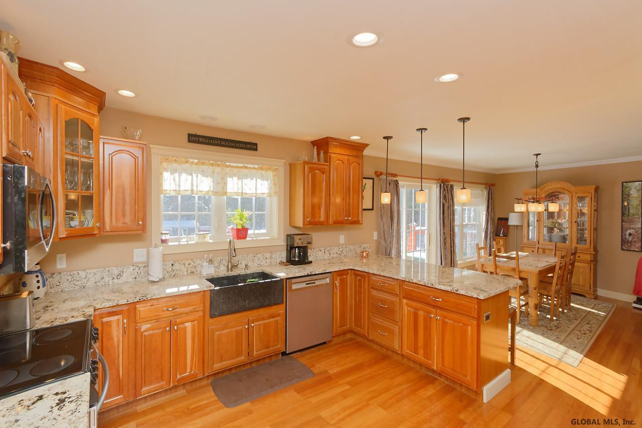 246 Cronin Road Queensbury, NY 12804 - Photo 5 of 25 Photo 5