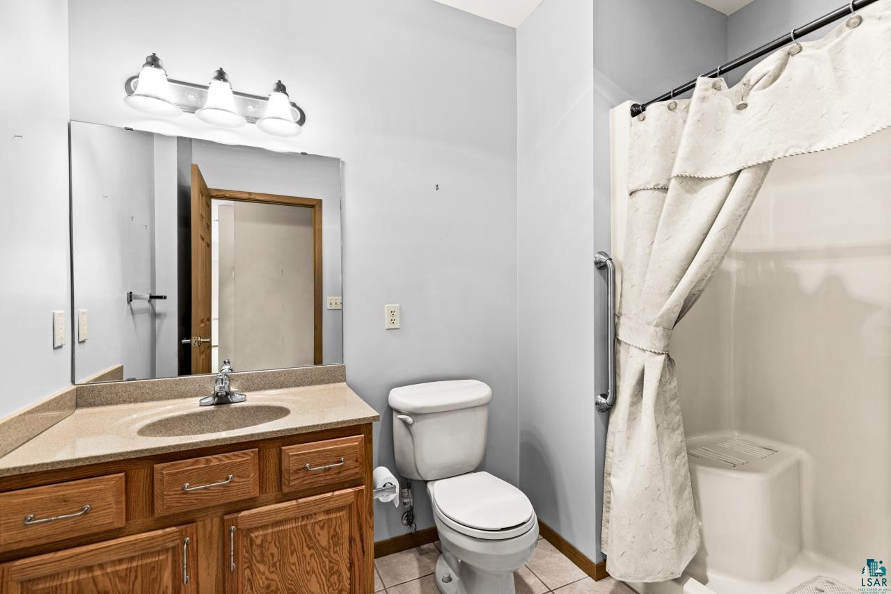 4042 Haines Road, Unit 205 Duluth, MN 55811 - Photo 18 of 44