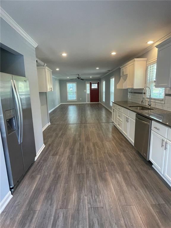 1833 Phillips Avenue East Point, GA 30344 - Photo 4 of 22