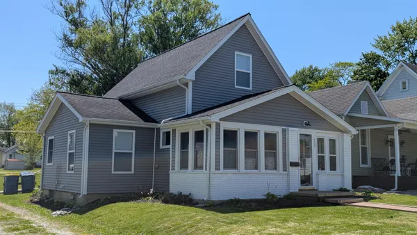 $185,000 | 412 East Cherry Street, Bluffton, IN 46714