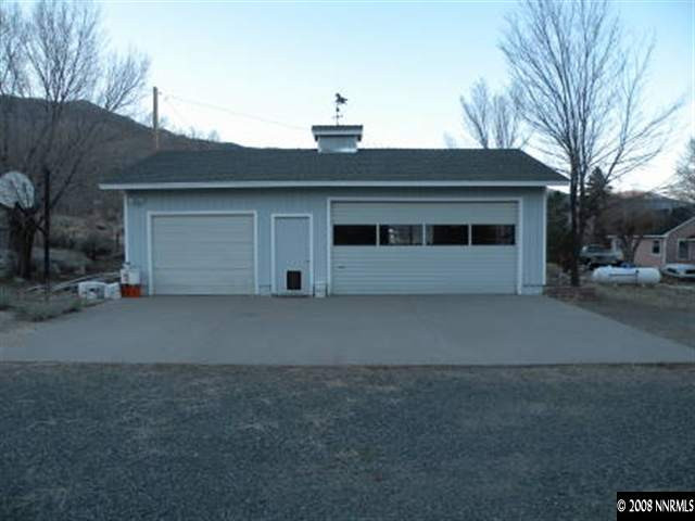 830 Foothill Road Gardnerville, NV 89460 - Photo 7 of 7 a front view of a house with a yard