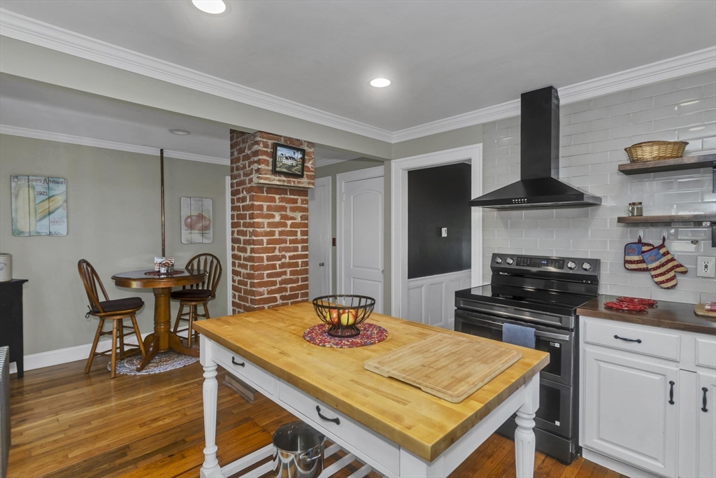 138 Vining Hill Road Southwick, MA 01077 - Photo 10 of 32