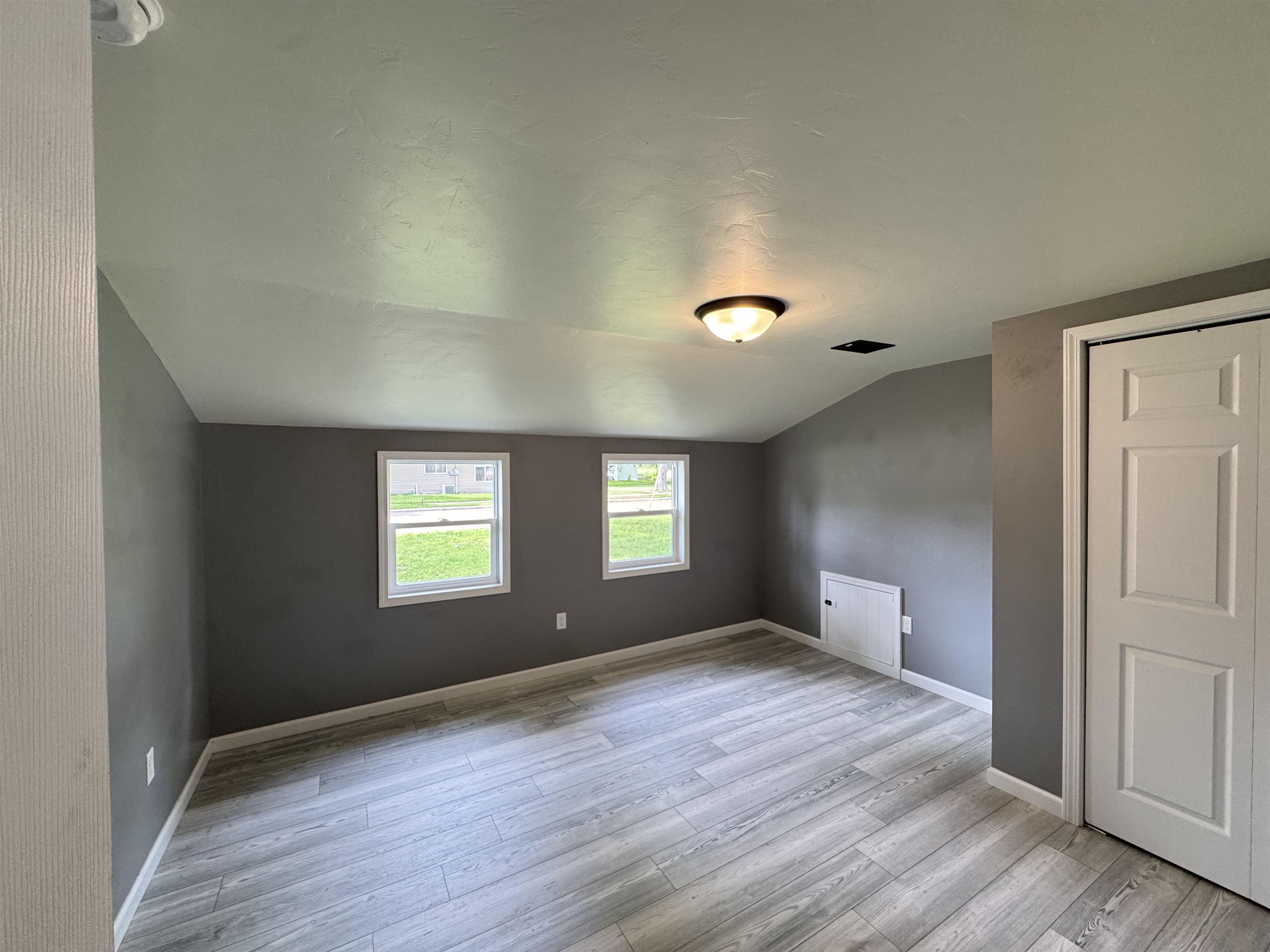 803 Demarest Avenue Waupaca, WI 54981 - Photo 10 of 16