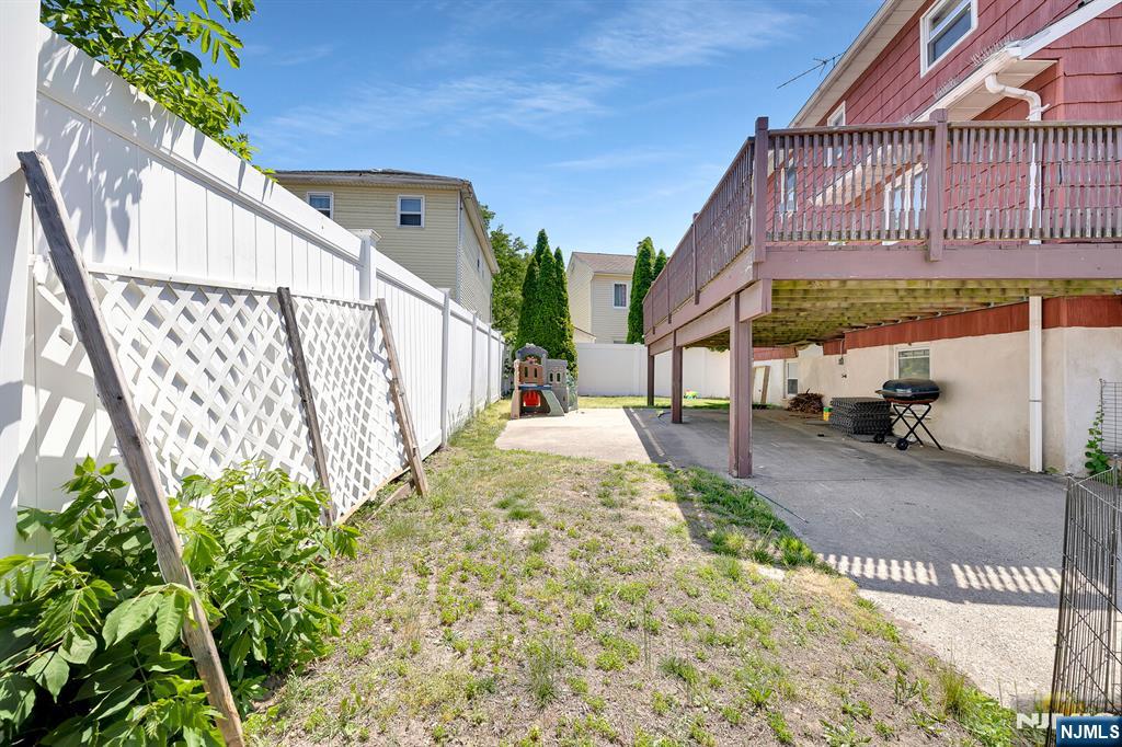 31 Marginal Road Rutherford, NJ 07070 - Photo 37 of 44