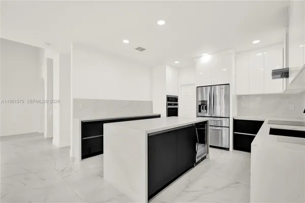 $3,500 | 9243 Southwest 227th Terrace, Unit 9243, Cutler Bay, FL 33190