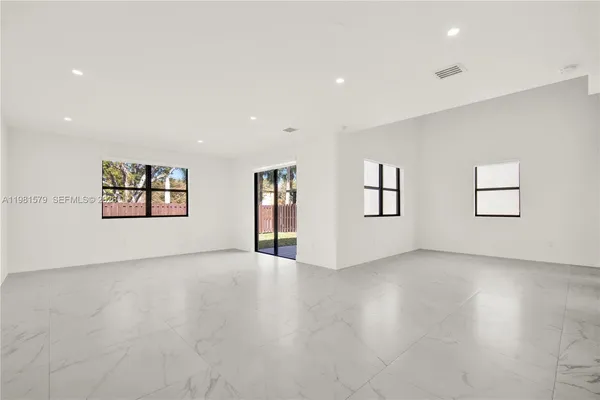 $3,500 | 9243 Southwest 227th Terrace, Unit 9243, Cutler Bay, FL 33190