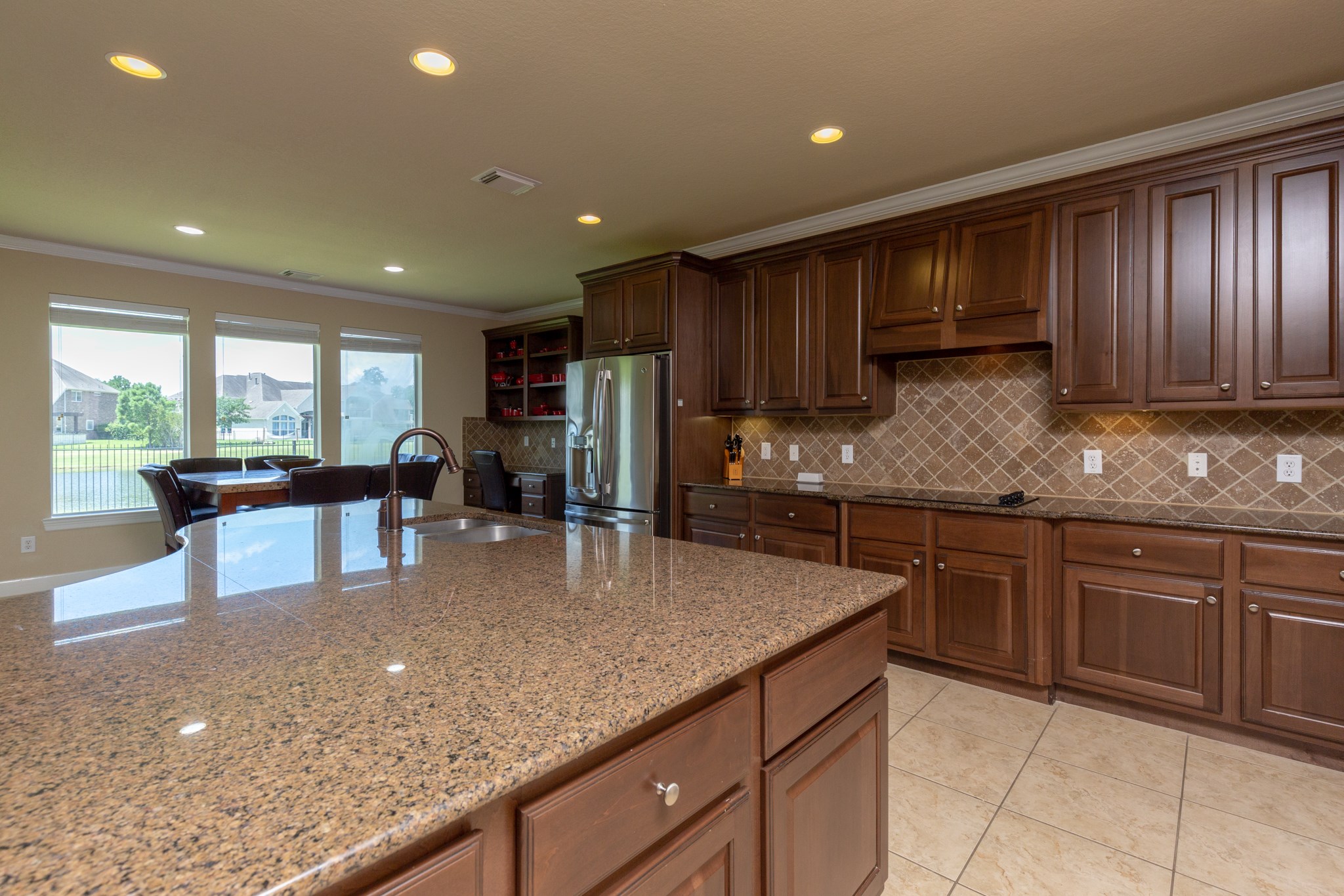 162 West Hullwood Court Spring, TX 77389 - Photo 19 of 50