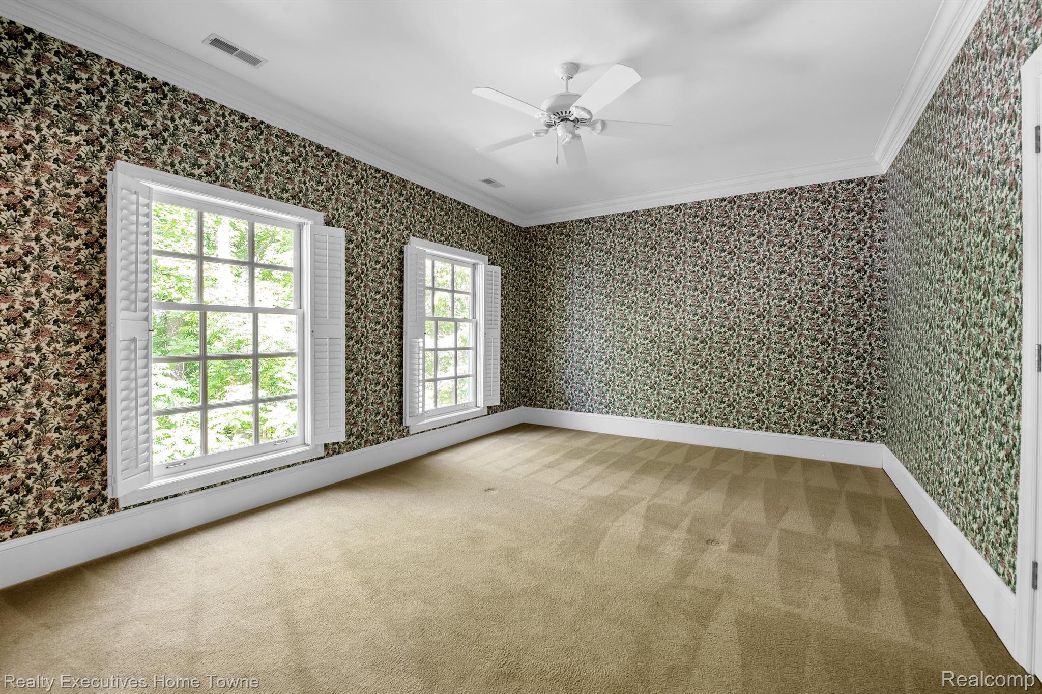 4940 Lakeshore Road Fort Gratiot, MI 48059 - Photo 33 of 63 Bedroom