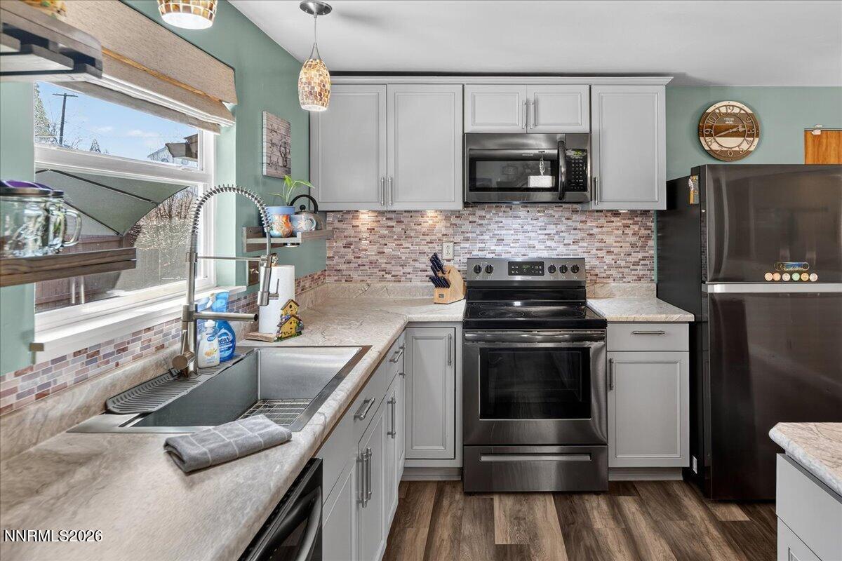 1890 Lander Street Reno, NV 89509 - Photo 16 of 41 16-DSC_1060