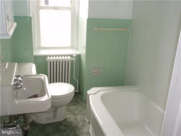 $1,400 | 608 West 20th Street, Wilmington, DE 19802