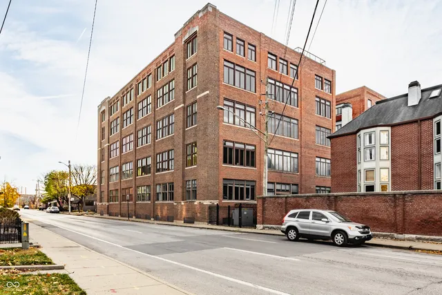 $440,000 | 430 North Park Avenue, Unit 412, Indianapolis, IN 46202