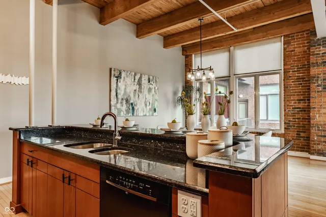 $440,000 | 430 North Park Avenue, Unit 412, Indianapolis, IN 46202