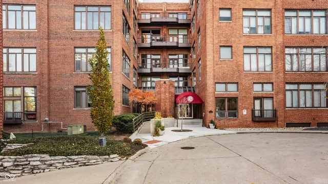 $440,000 | 430 North Park Avenue, Unit 412, Indianapolis, IN 46202