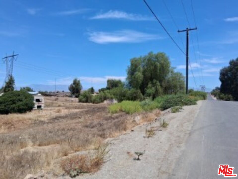 21698 Eugene Street Perris, CA 92570 - Photo 2 of 3