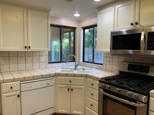 $499,000 | 1242 River Bluff Drive, Oakdale, CA 95361