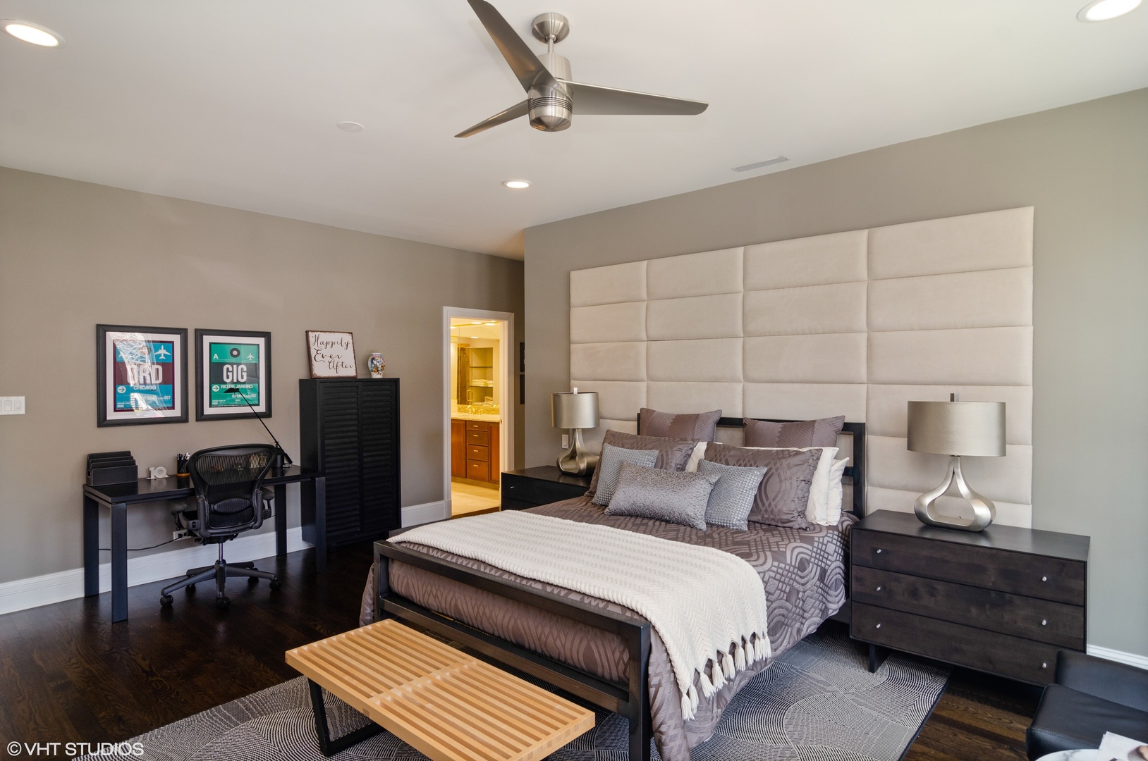 2224 North Wayne Avenue Chicago, IL 60614 - Photo 13 of 19