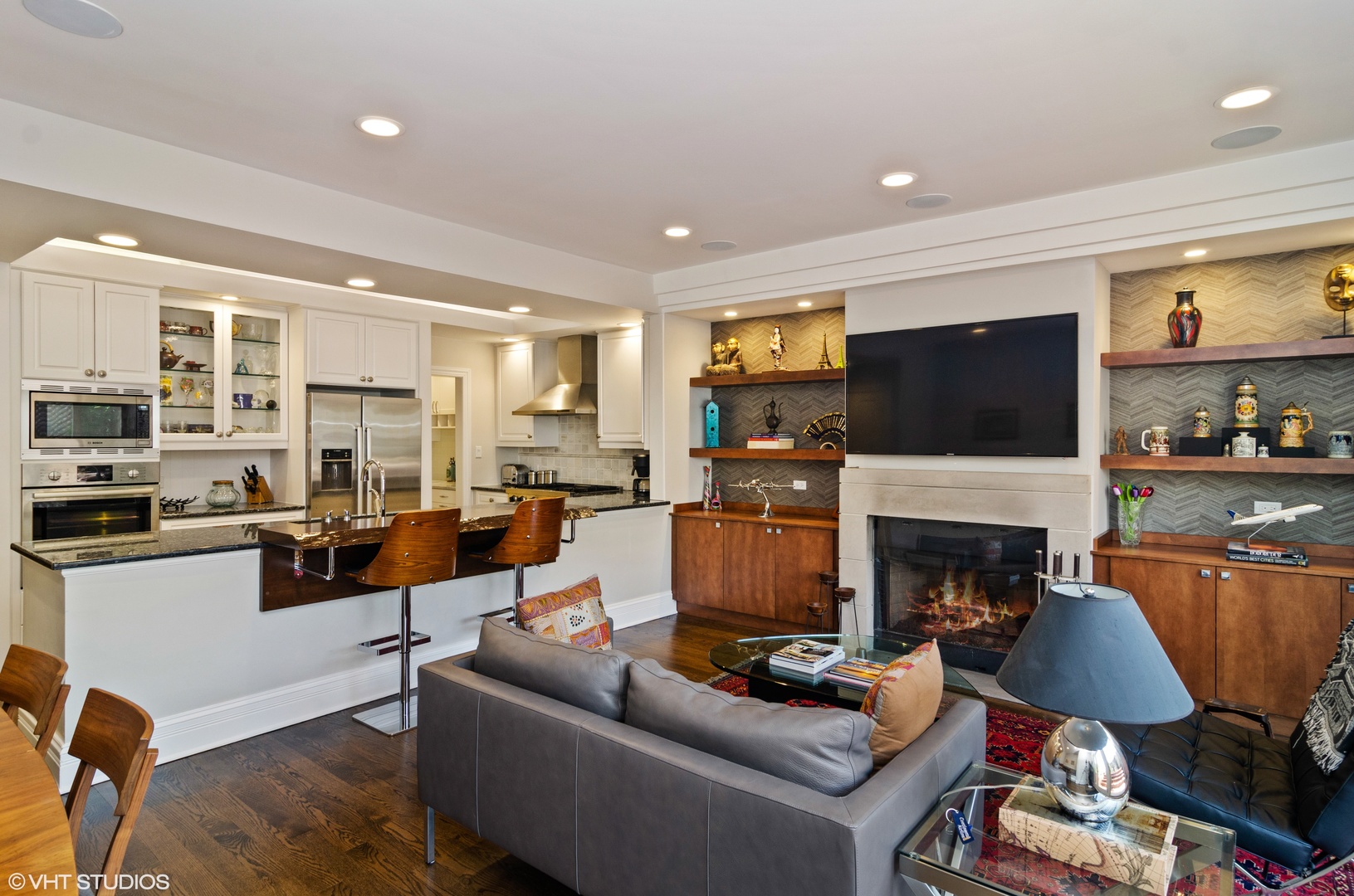 2224 North Wayne Avenue Chicago, IL 60614 - Photo 8 of 19