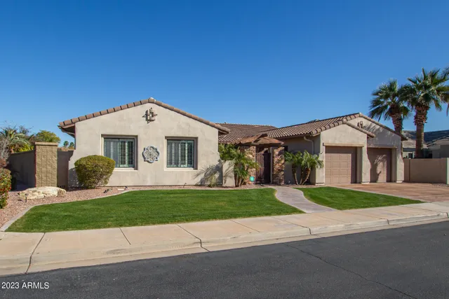 a view of a house with a utility room and garage