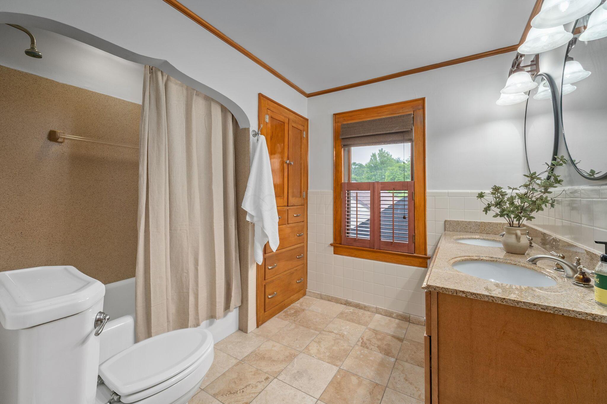 1920 Chatfield Road Columbus, OH 43221 - Photo 36 of 75 39-web-or-mls-DSC09446