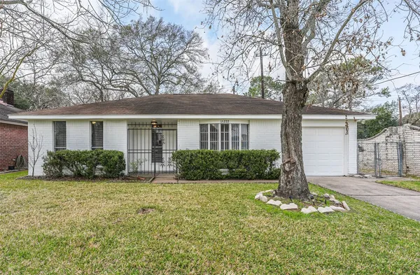 $1,800 | 15222 Wickbriar Drive, Houston, TX 77053