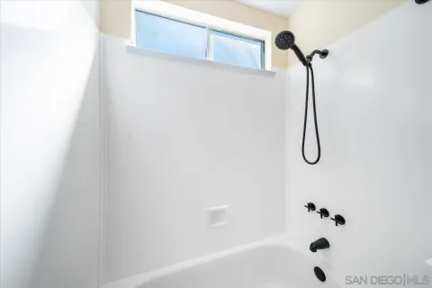 $965,000 | 1726 Las Palmas Lane, Escondido, CA 92026