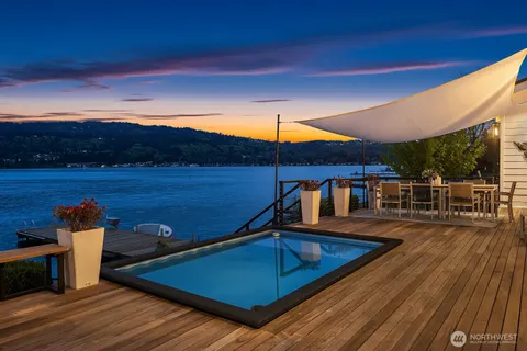 $6,998,000 | 4233 East Lake Sammamish Shore Lane Southeast, Sammamish, WA 98075