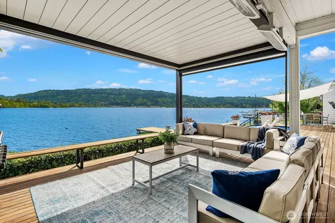 $6,998,000 | 4233 East Lake Sammamish Shore Lane Southeast, Sammamish, WA 98075