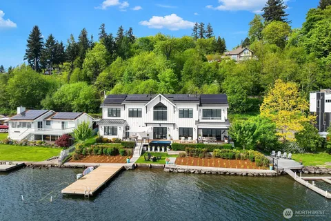 $6,998,000 | 4233 East Lake Sammamish Shore Lane Southeast, Sammamish, WA 98075