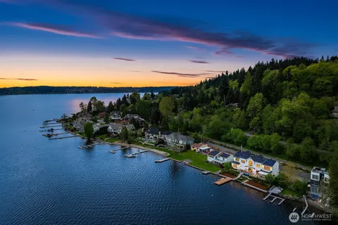 $6,998,000 | 4233 East Lake Sammamish Shore Lane Southeast, Sammamish, WA 98075