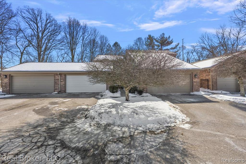 1938 Burning Bush Court Rochester Hills, MI 48309 - Photo 1 of 57