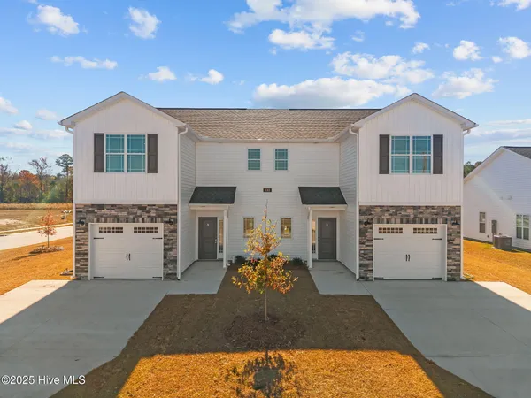 $277,400 | 4301 Laurel Rdg Drive, Unit A, Greenville, NC 27834