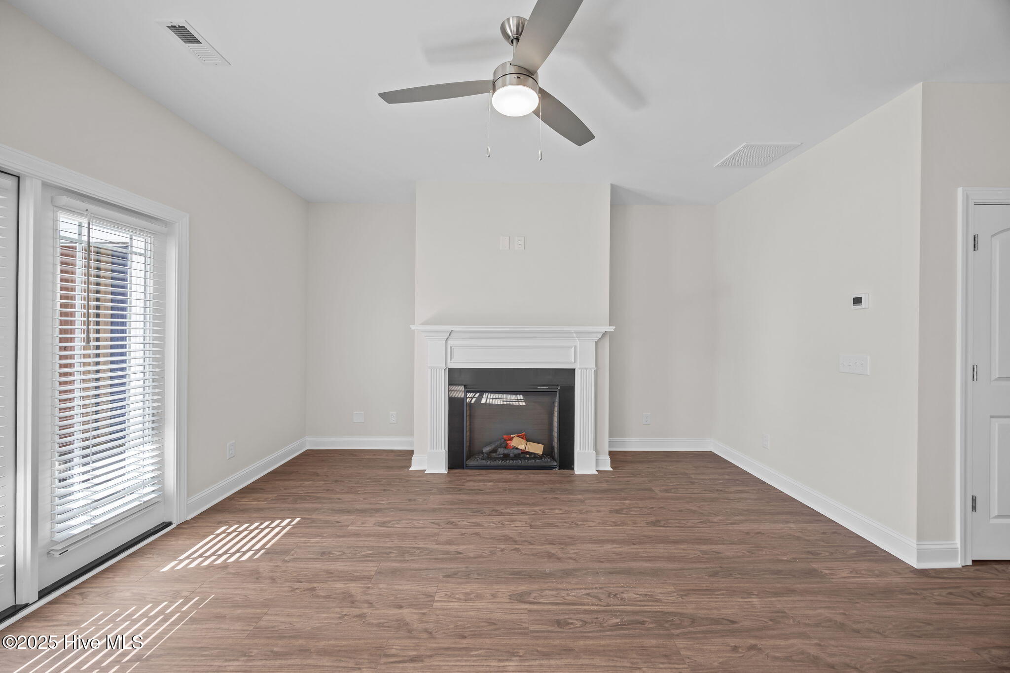 4301 Laurel Rdg Drive, Unit A Greenville, NC 27834 - Photo 14 of 38 14-web-or-mls-BLS_0030