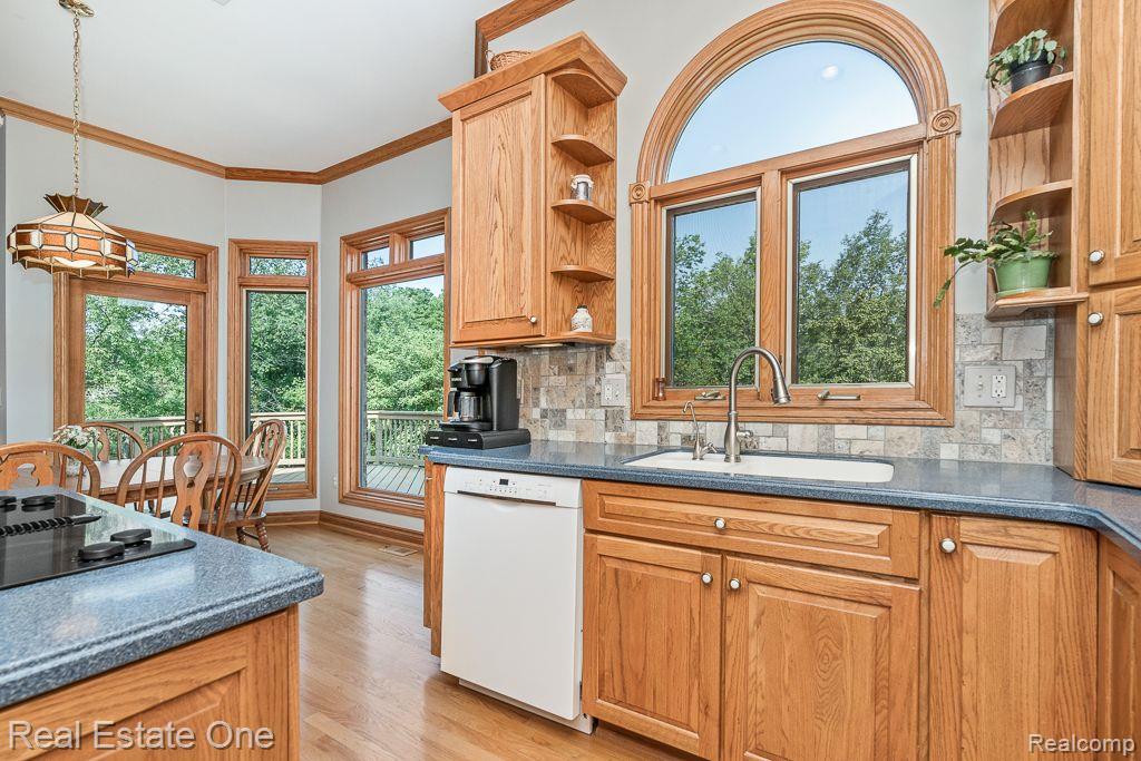 617 Foxwood Trail Rochester, MI 48306 - Photo 21 of 76
