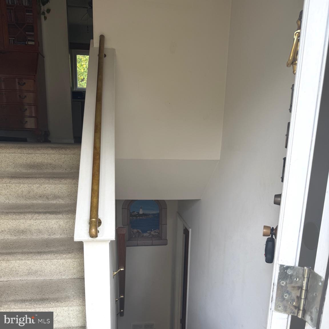 403 Roosevelt Avenue Clementon, NJ 08021 - Photo 4 of 26 a view of entryway with bathtub and window