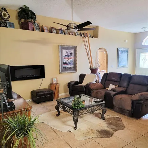 $2,600 | 319 Grand Royal Circle, Winter Garden, FL 34787