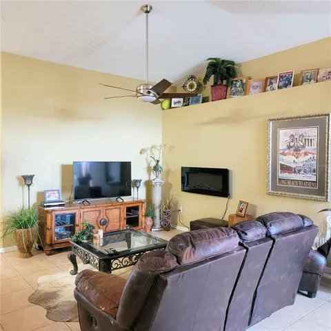 $2,600 | 319 Grand Royal Circle, Winter Garden, FL 34787