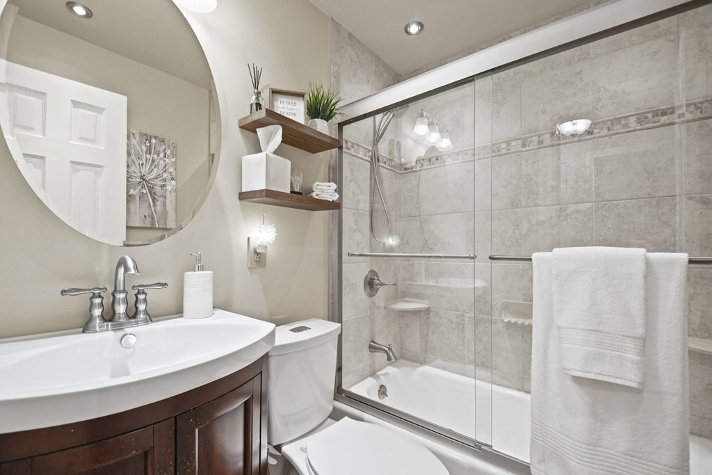 17 Anthony Road Tewksbury, MA 01876 - Photo 8 of 42 Gallery Image 8