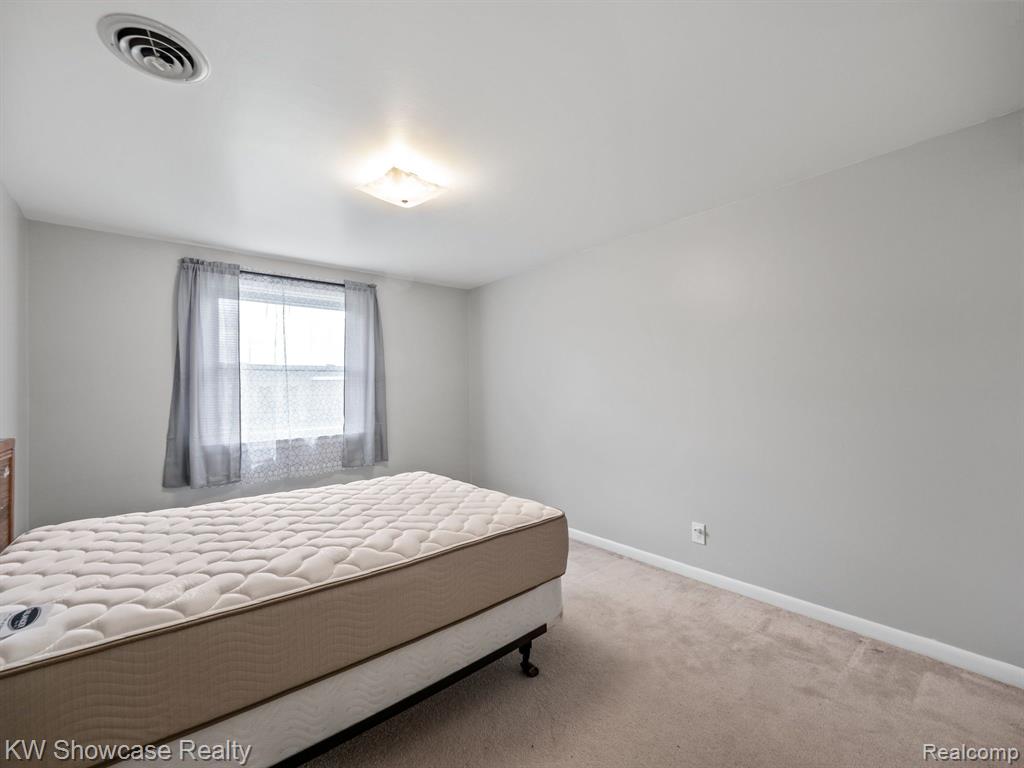 30728 West 14 Mile Road West Bloomfield, MI 48322 - Photo 22 of 30