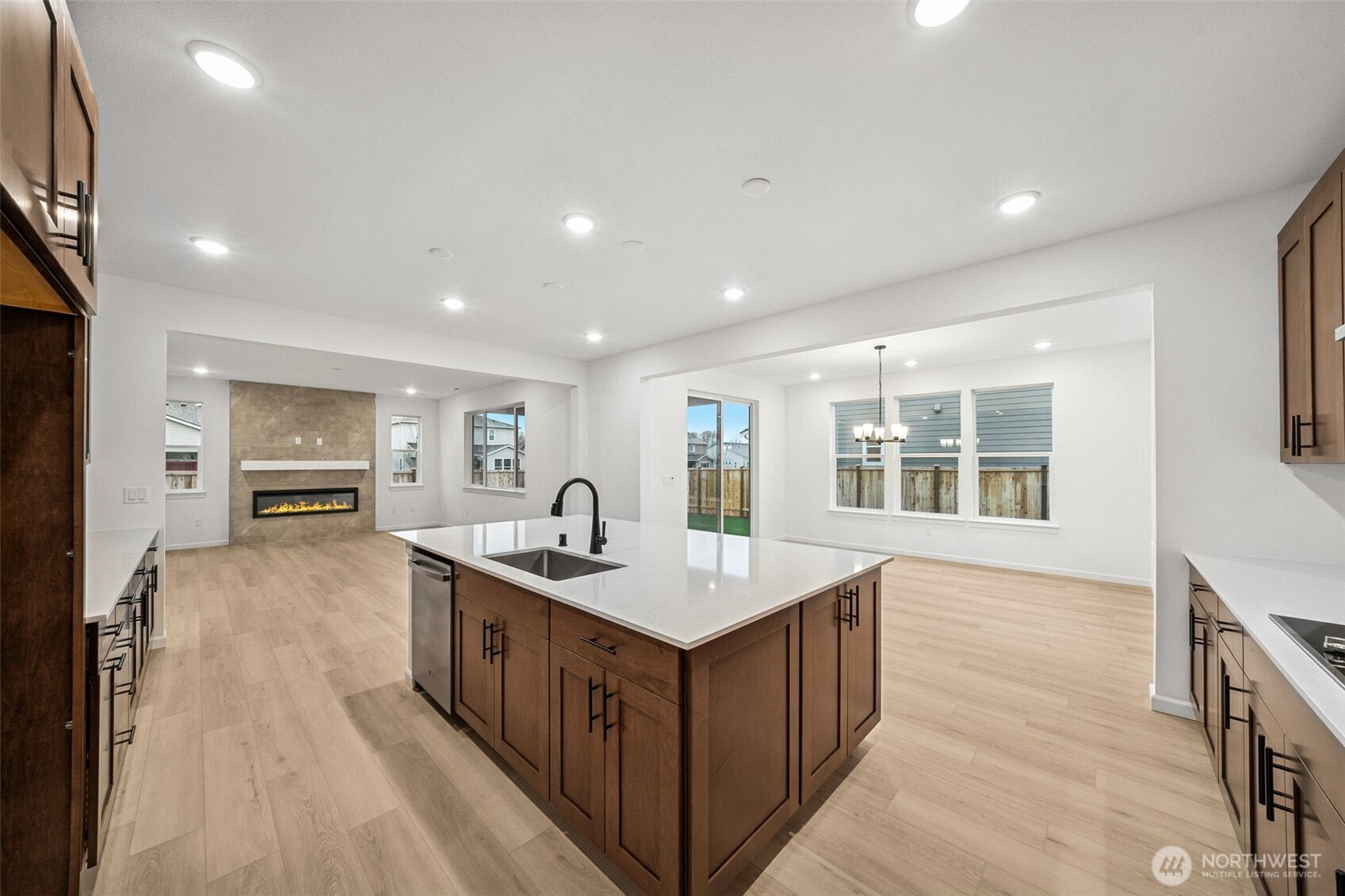 793 South Davis Street, Unit 105 Buckley, WA 98321 - Photo 6 of 12