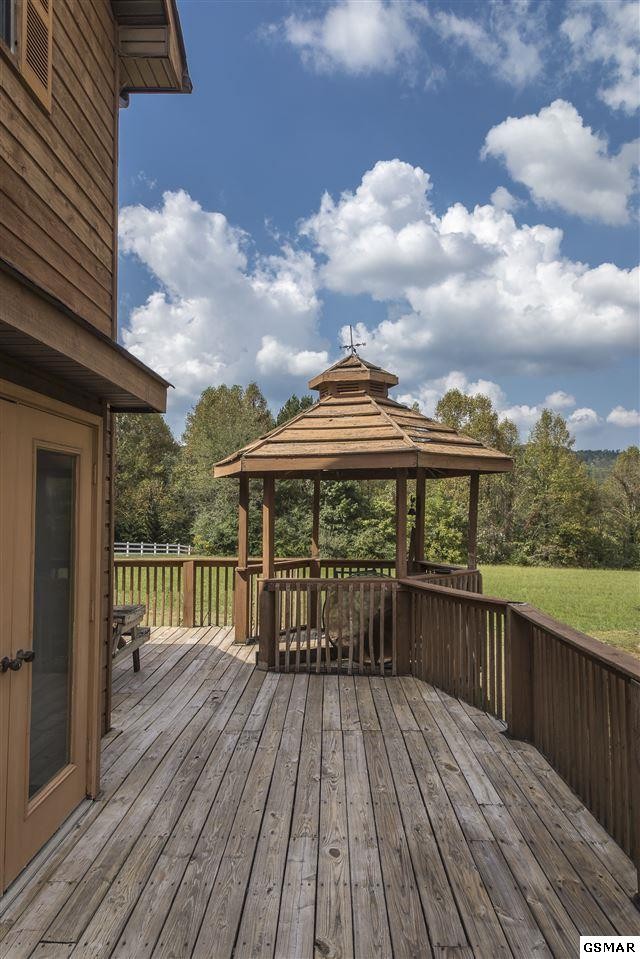3420 Cherokee Ridge Way Sevierville, TN 37862 - Photo 7 of 33
