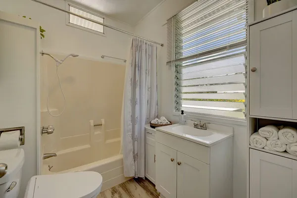 $679,000 | 438 A Wainaku Street, Hilo, HI 96720