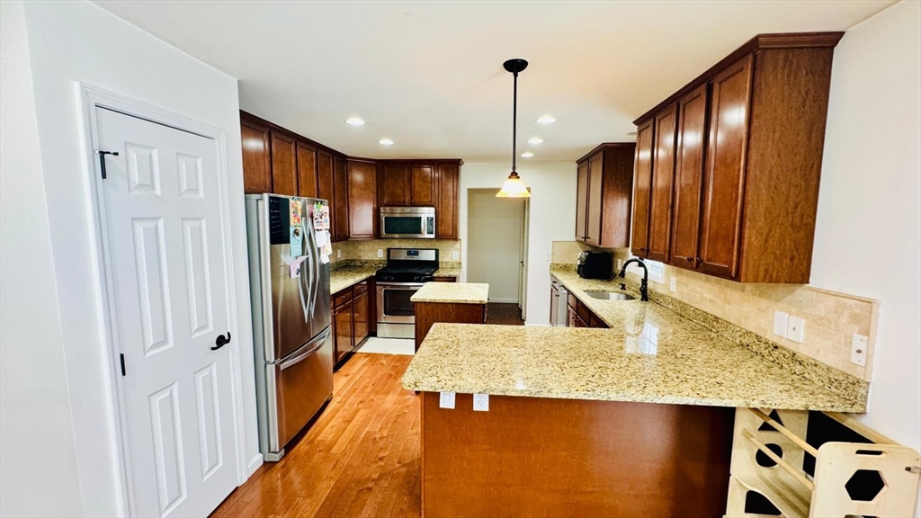 294 Hayden Rowe Street, Unit 294 Hopkinton, MA 01748 - Photo 3 of 24