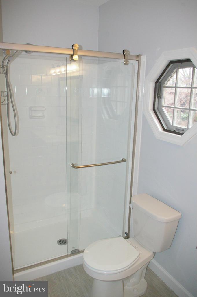 5322 Allerton Road Fairfax, VA 22032 - Photo 17 of 29 Bath (Master)