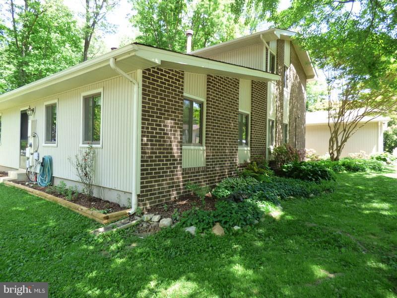 5322 Allerton Road Fairfax, VA 22032 - Photo 26 of 29 Exterior (Front)