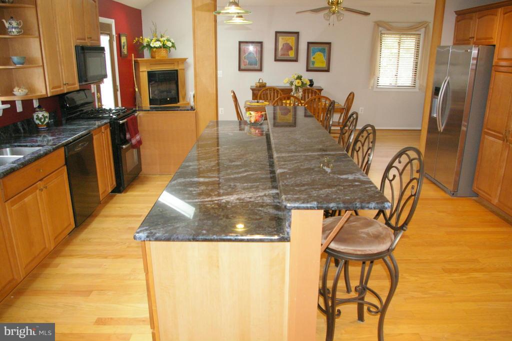 5322 Allerton Road Fairfax, VA 22032 - Photo 4 of 29 Gourmet kitchen has been expanded and updated
