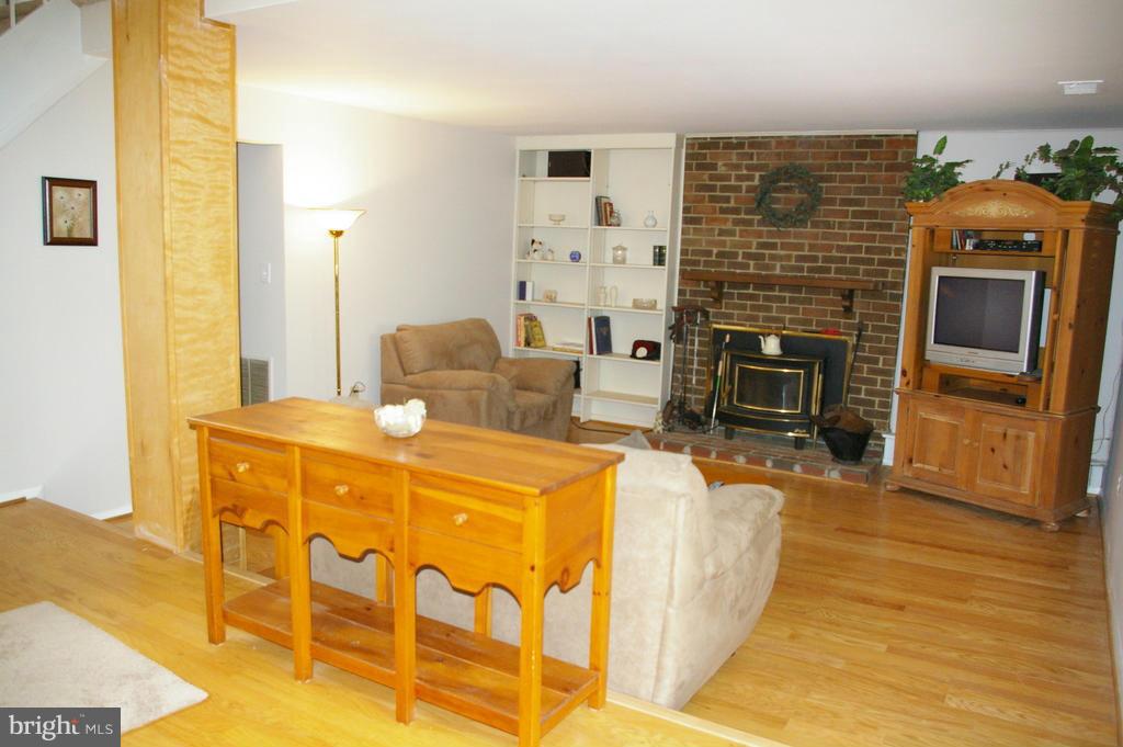 5322 Allerton Road Fairfax, VA 22032 - Photo 10 of 29 Family Room off of kitchen with wood stove